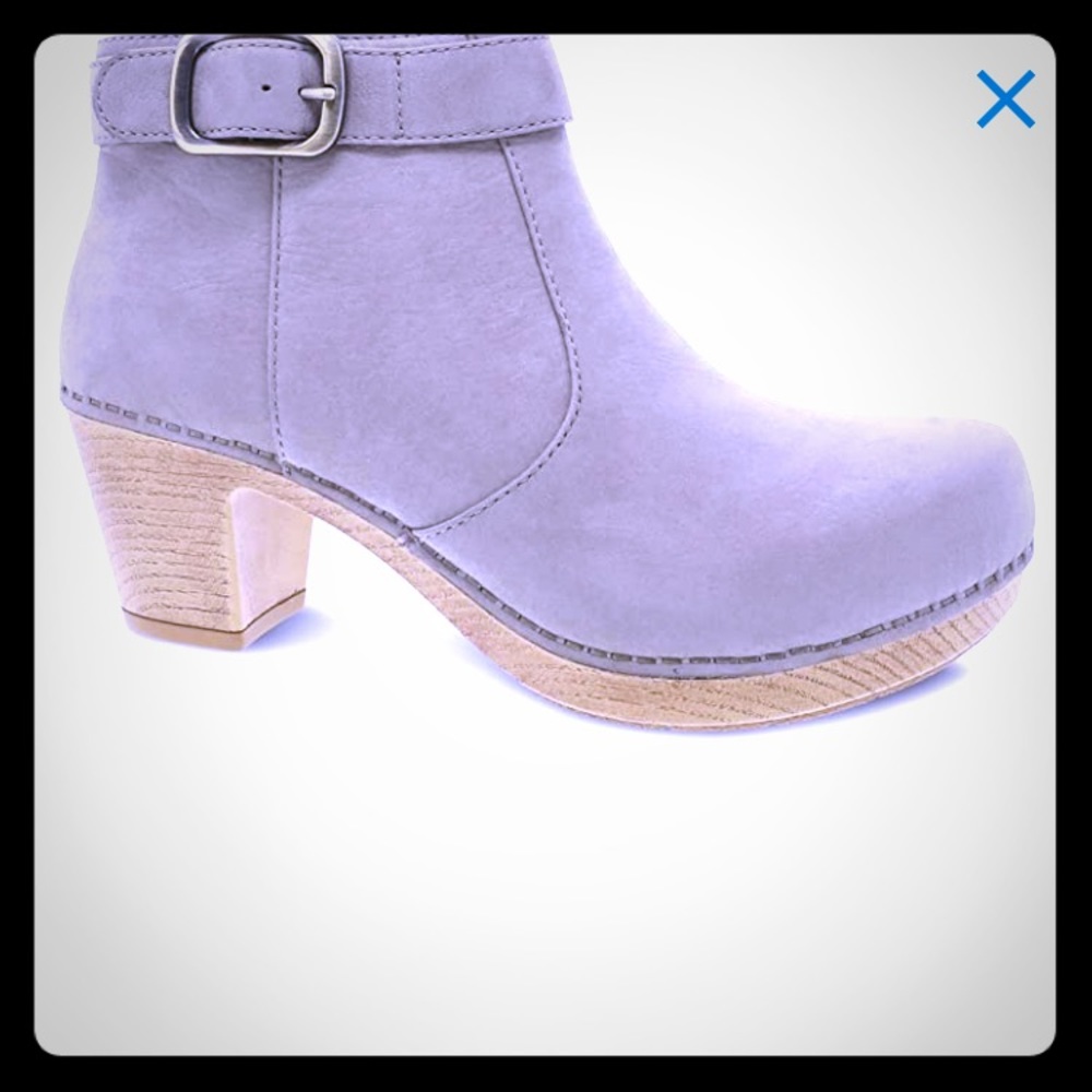 New Dansko booties with heel